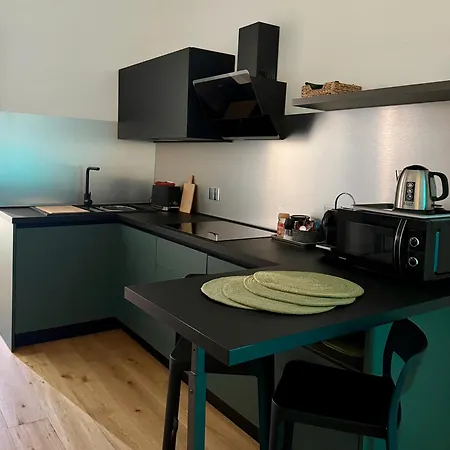 Apartahotel Equi60